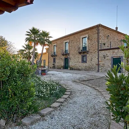 Agriturismo Conte Ruggero Farm stay Centuripe