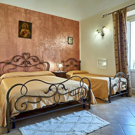Agriturismo Conte Ruggero Farm stay *