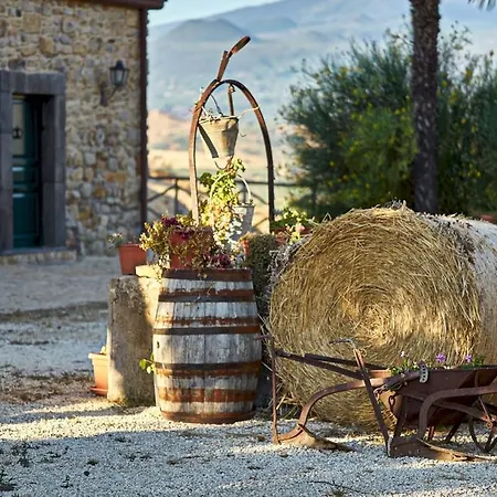 Agriturismo Conte Ruggero Farm stay *
